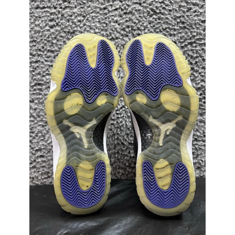 Size 9‎ - Jordan 11 Retro High Concord
